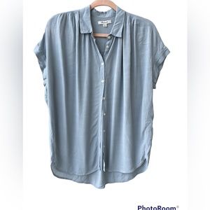 Madewell soft blue shirt sleeve button down